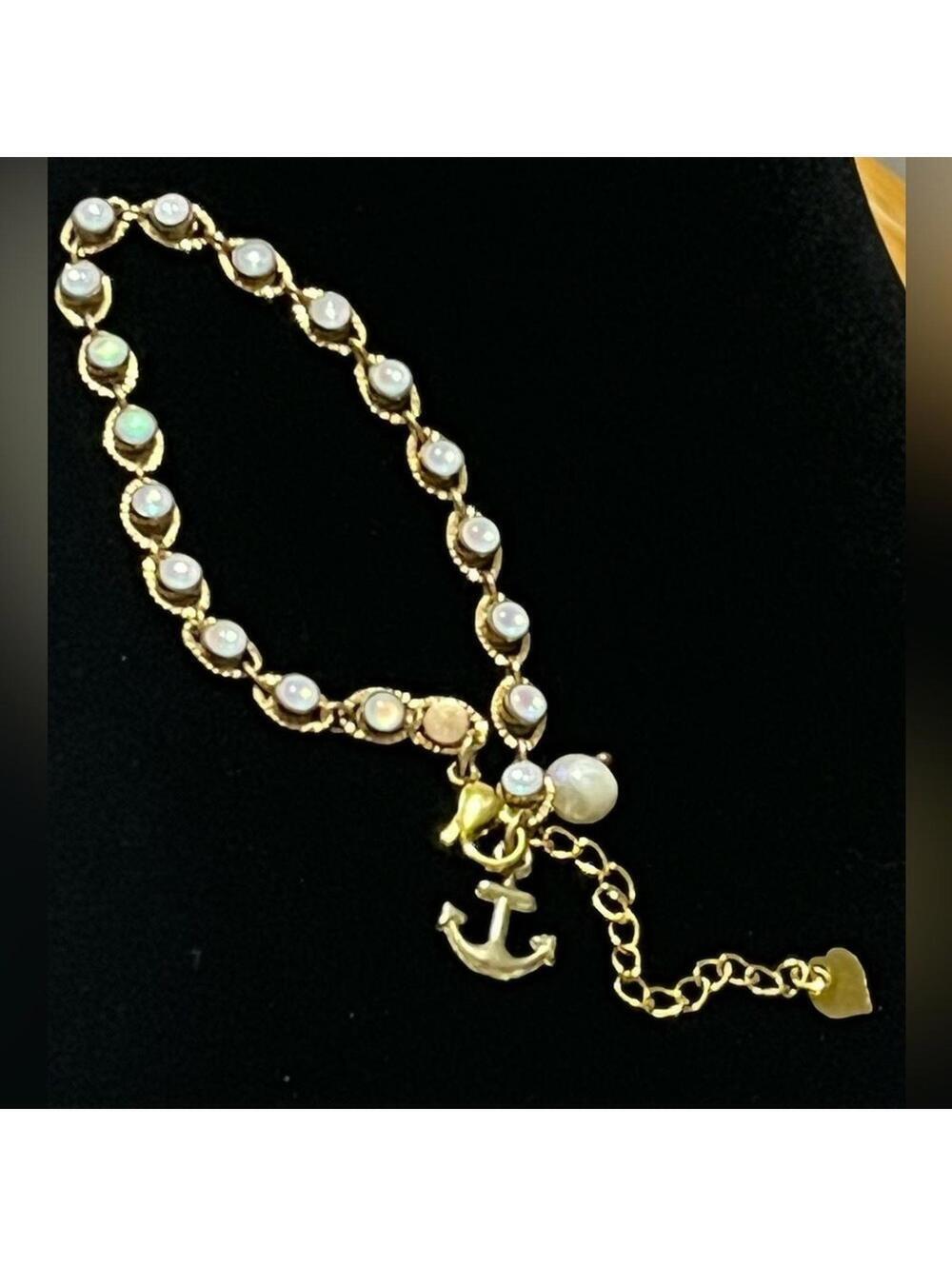 Elegant Gold-Tone and Pearl Anchor Bracelet